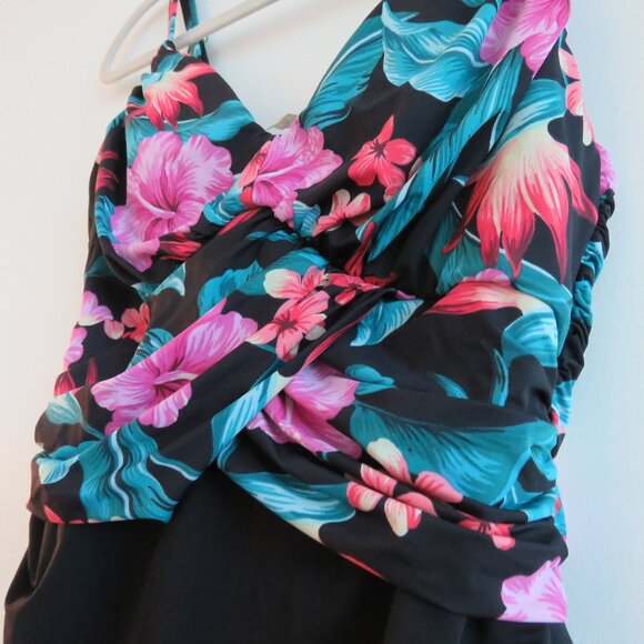 LAND'S END Tropical Floral Ruched Slimming One Piece Swimsuit Black Pink - Sz 14 - Picture 9 of 15